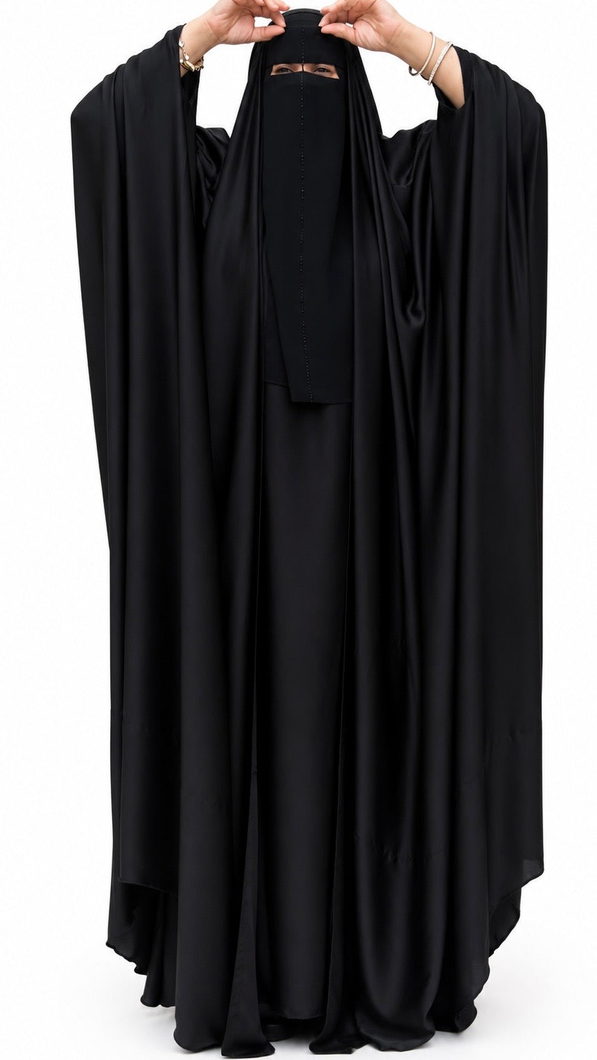 The Al-Mu’minun Signature Silk Set