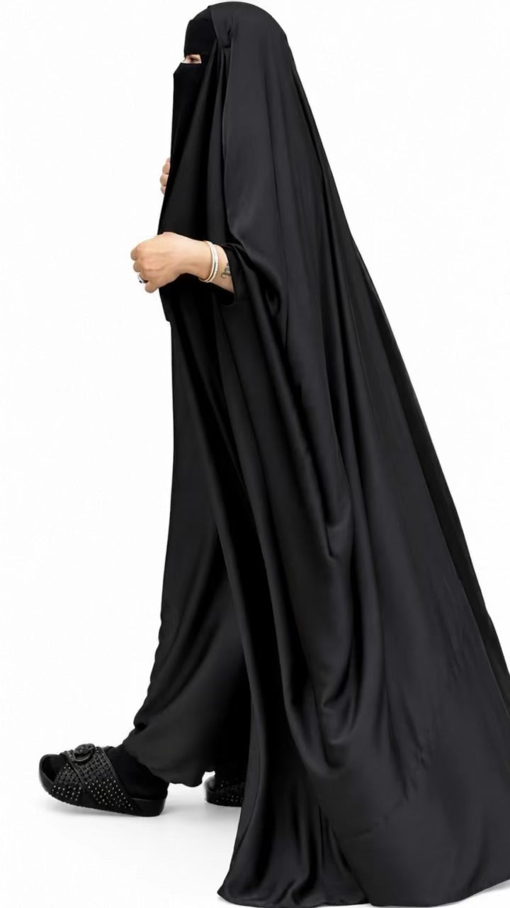 The Al-Mu’minun Signature Silk Set